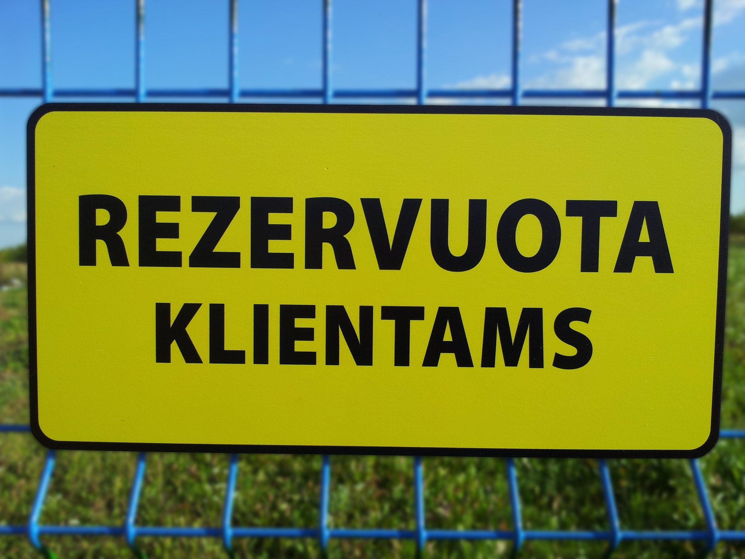 Informacinė lentelė „Rezervuota klientams“, 40x20 cm, aliuminio kompozitas
